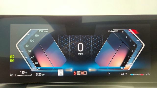 Used 2025 BMW 230i xDrive Coupe w/ Premium Package image 33