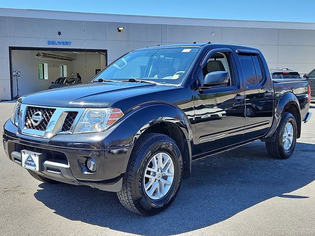 Used 2019 Nissan Frontier SV image 3