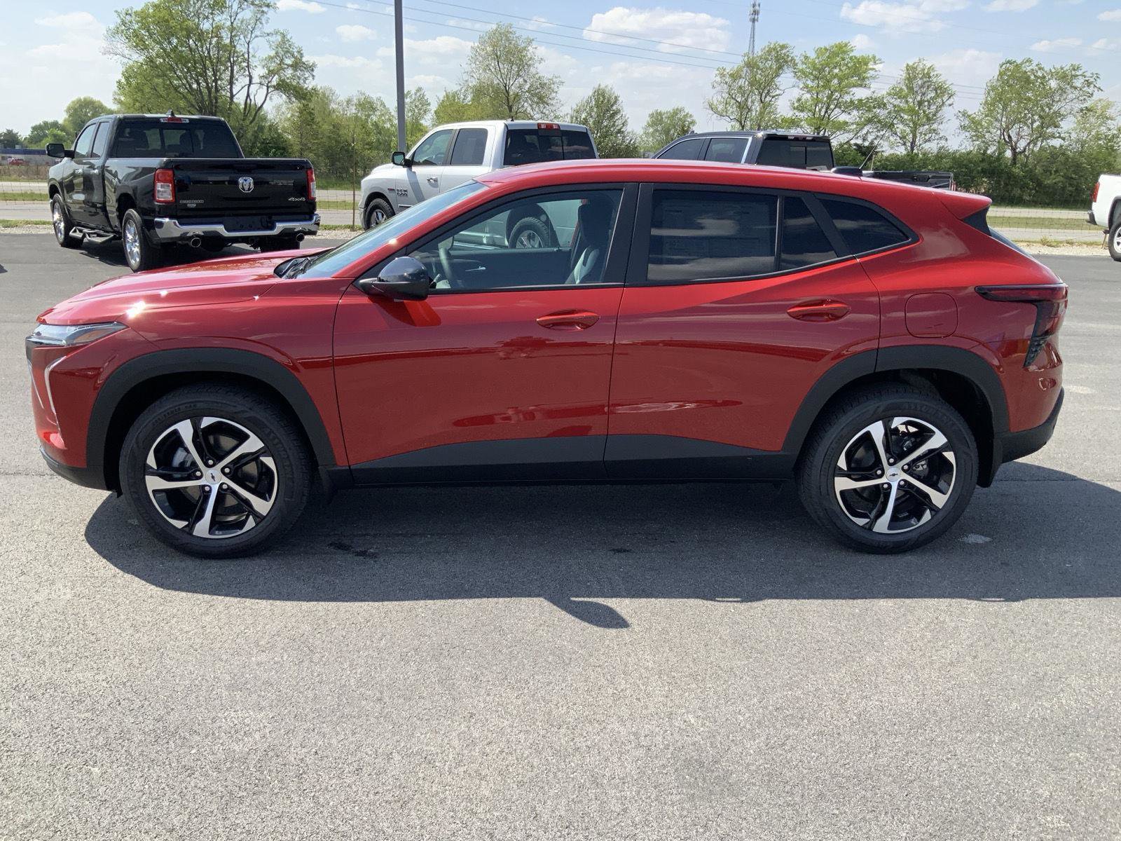 New 2026 Chevrolet Trax RS w/ Driver Confidence Package FWD image 7