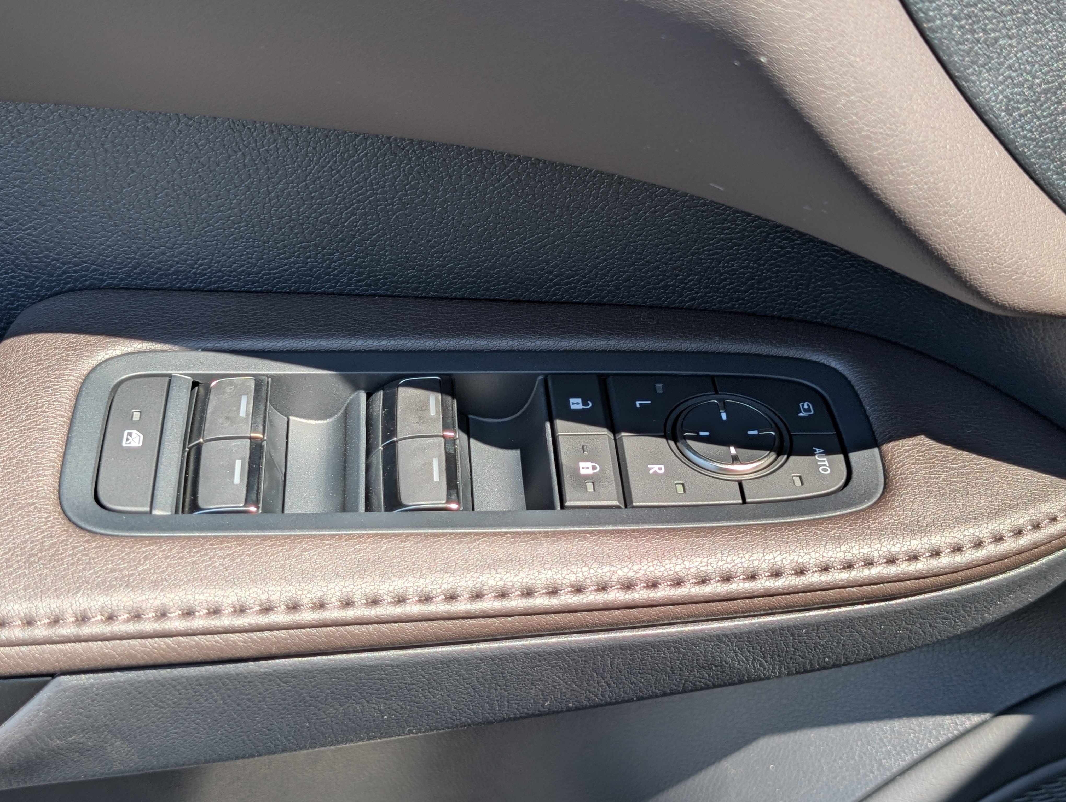 New 2026 Lexus RX 350 AWD w/ Convenience Package image 17
