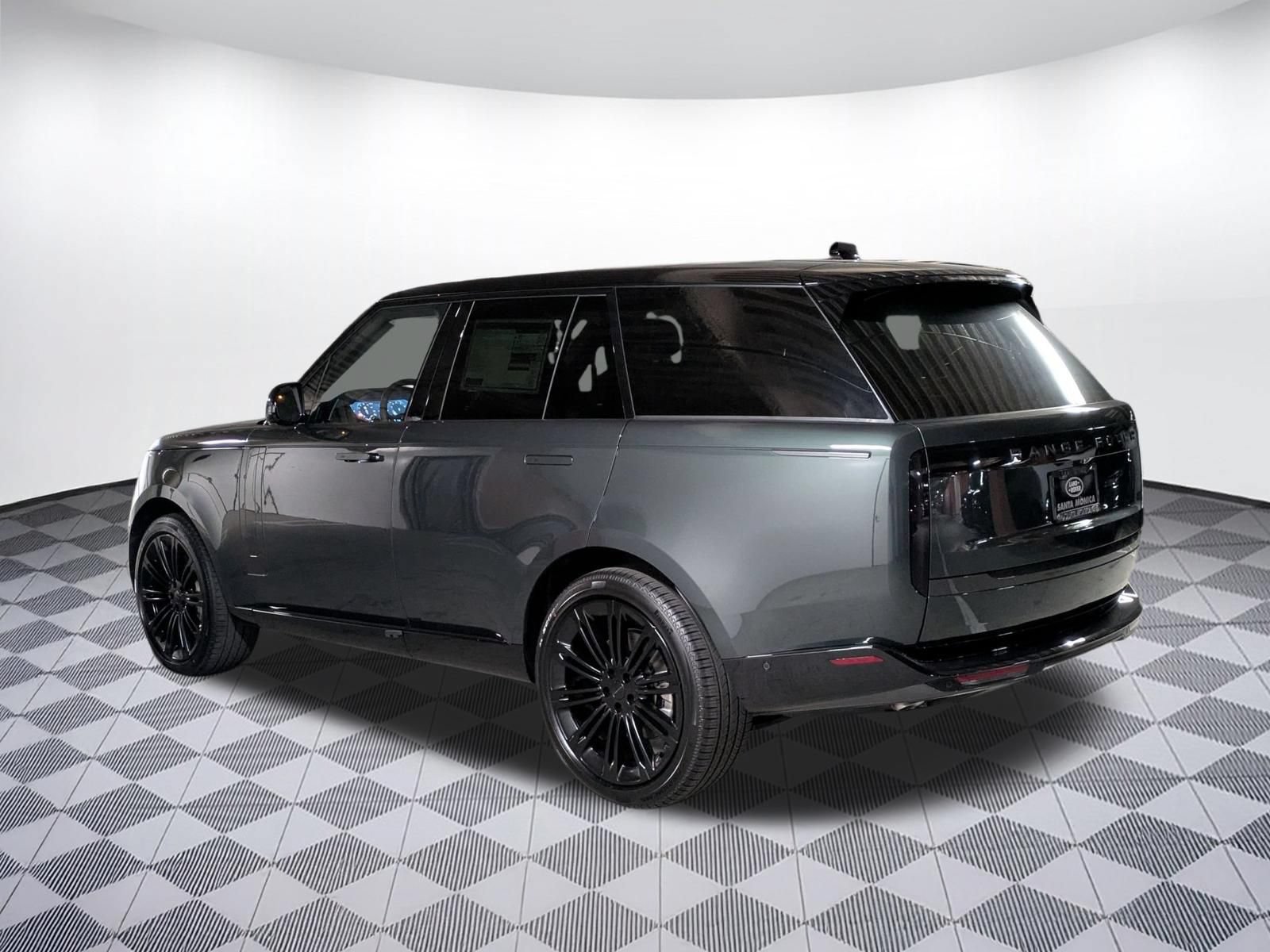 New 2026 Land Rover Range Rover SE AWD/4WD image 3
