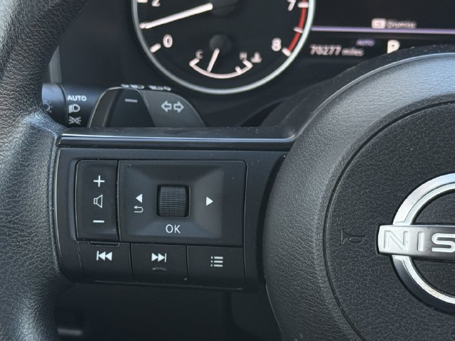 Used 2024 Nissan Rogue SV AWD/4WD image 13