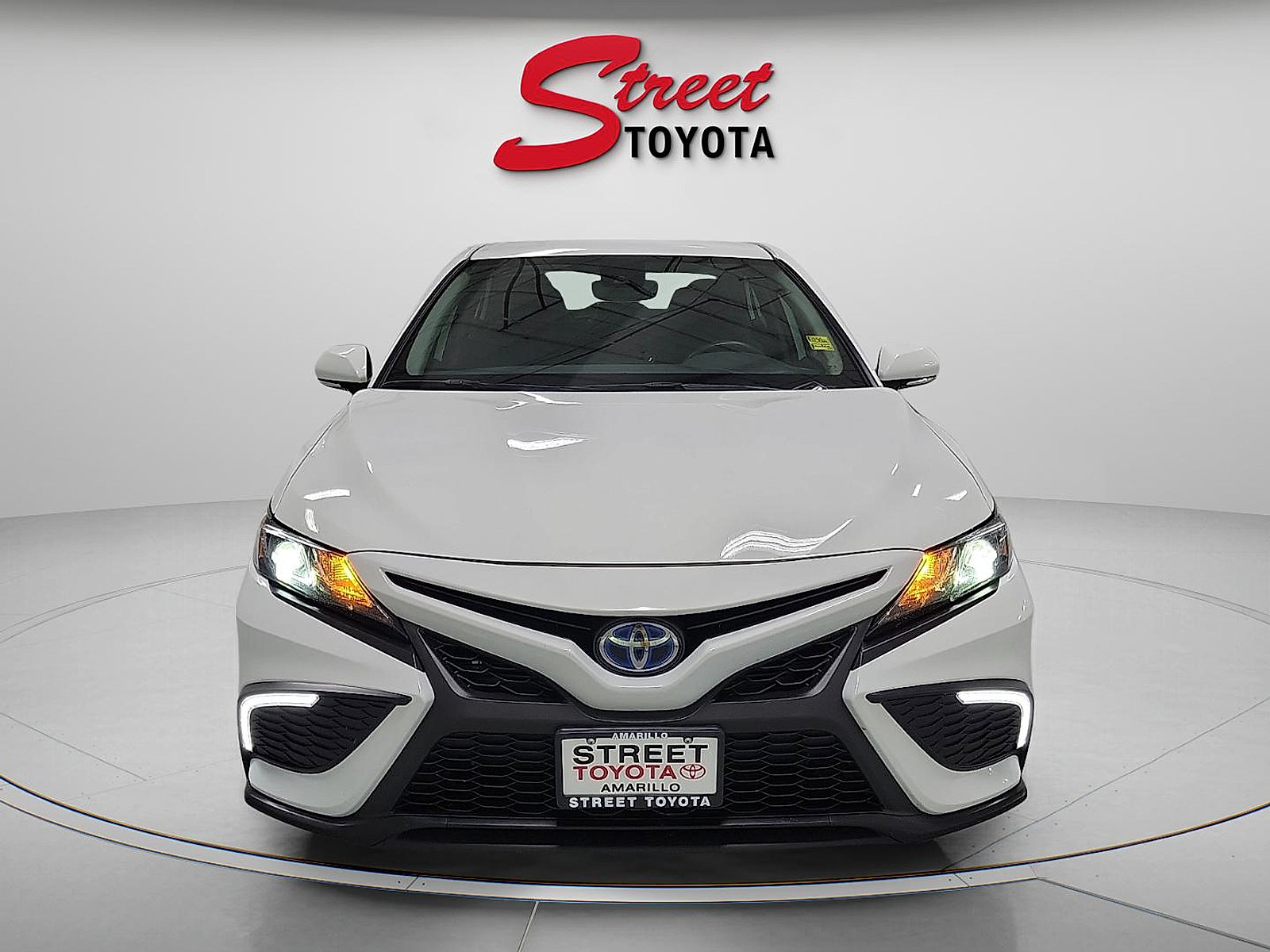 Certified 2024 Toyota Camry SE FWD image 6