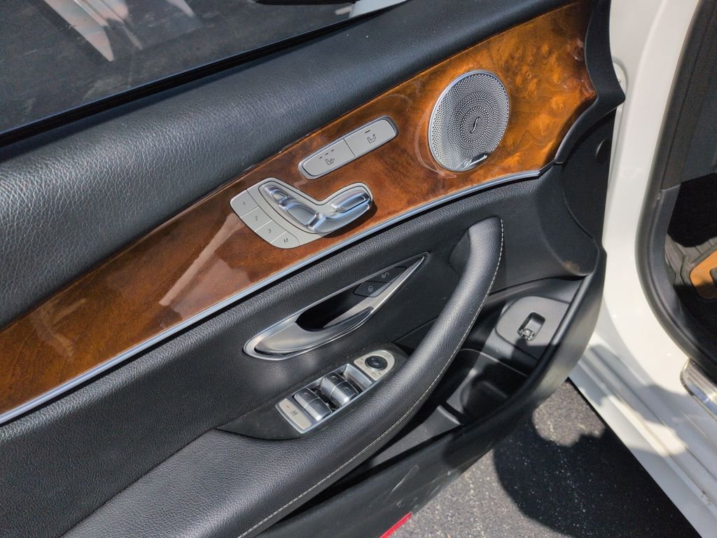 Used 2018 Mercedes-Benz E 300 4MATIC image 12