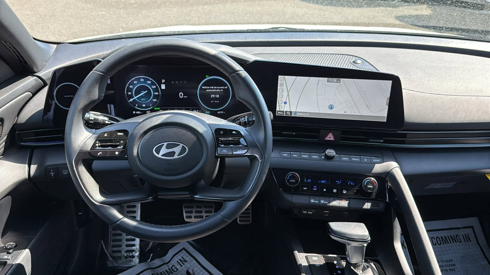 Used 2025 Hyundai Elantra SEL FWD image 24