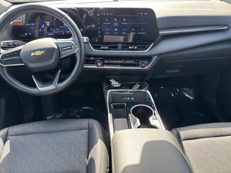 Used 2025 Chevrolet Equinox LT w/ Convenience Package II FWD image 14