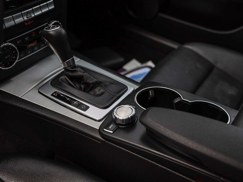 Used 2013 Mercedes-Benz C 250 Sedan image 25