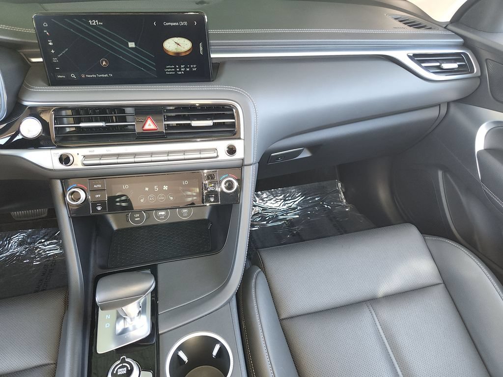 Used 2026 Genesis G70 2.5T RWD image 17