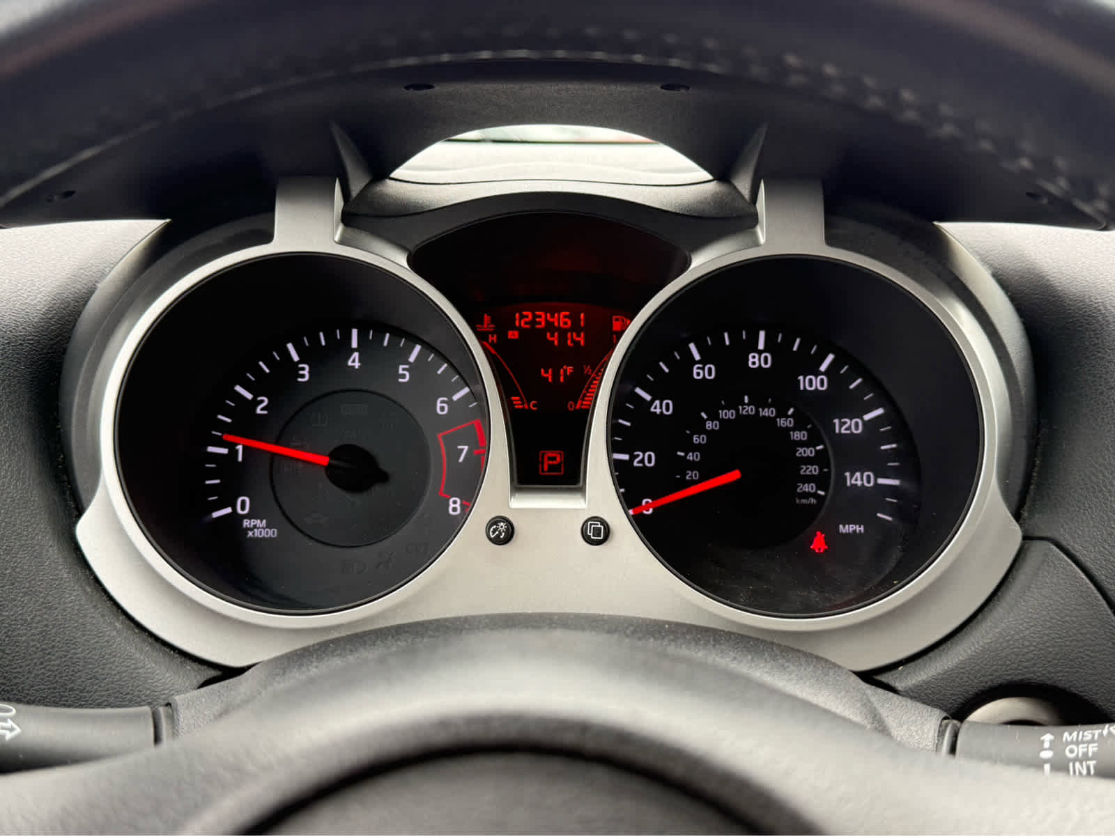 Used 2013 Nissan Juke SV image 32