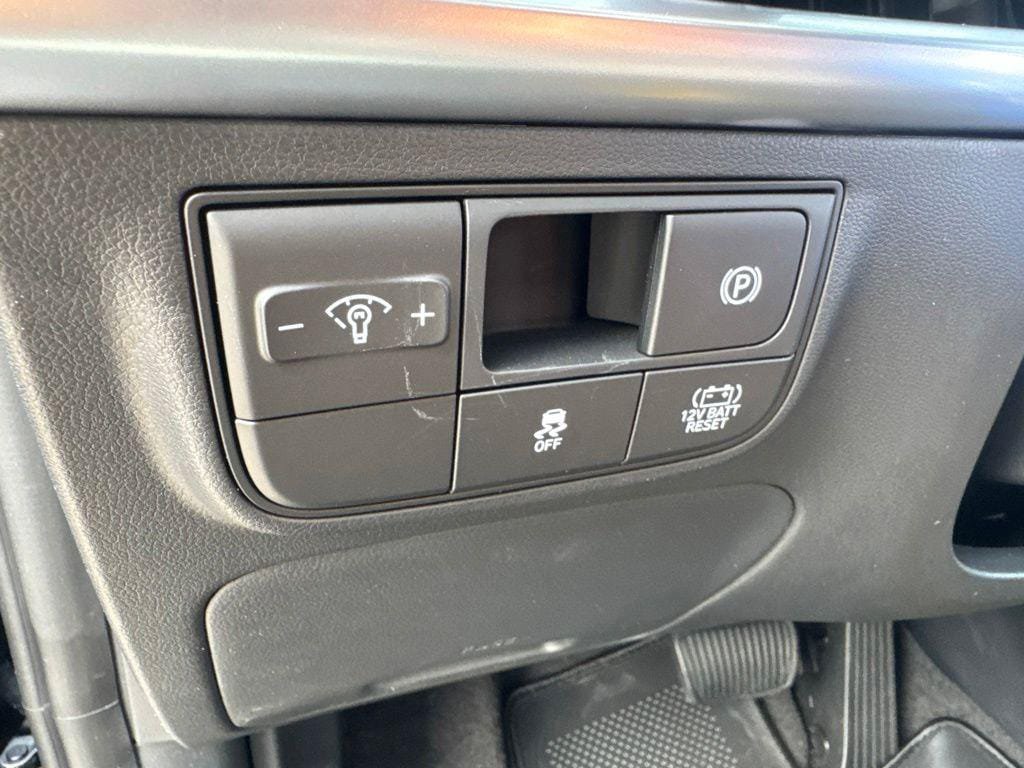 New 2026 Hyundai Tucson Blue SE AWD/4WD image 12