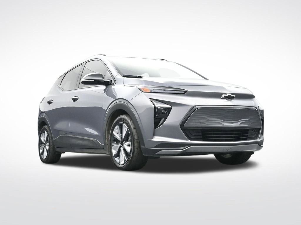 Used 2022 Chevrolet Bolt EUV LT w/ Convenience Package image 47