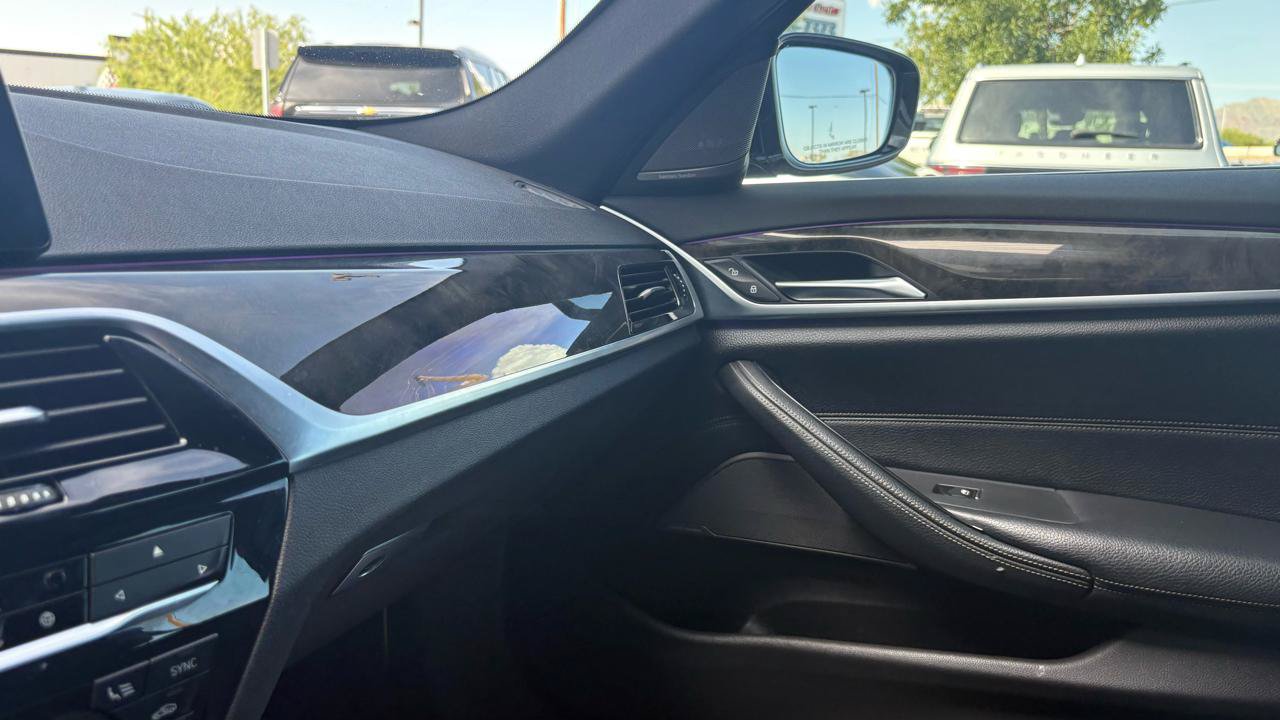 Used 2018 BMW 540i RWD image 29