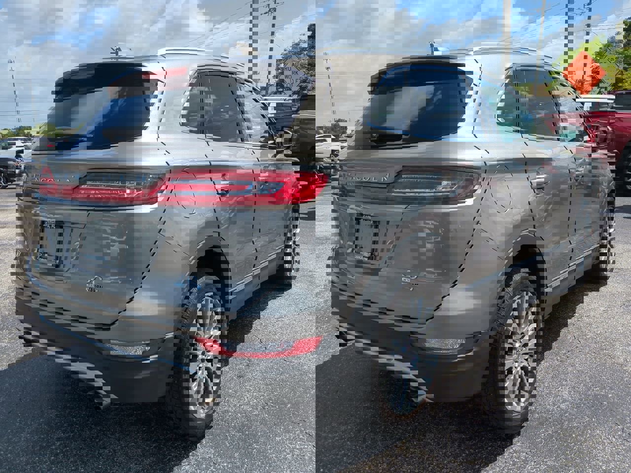 Used 2016 Lincoln MKC Reserve w/ Lincoln MKC Climate Package image 4