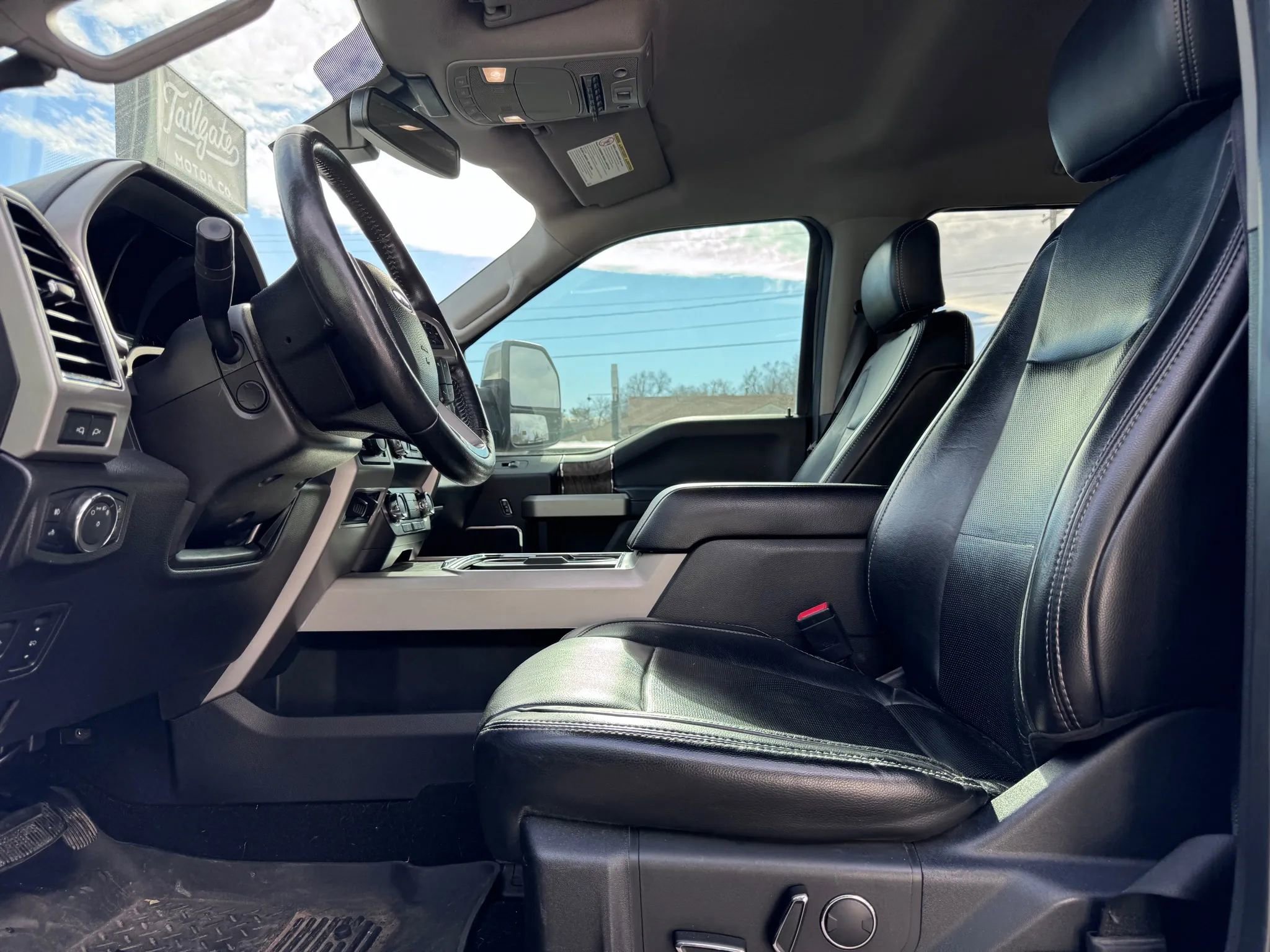 Used 2019 Ford F250 Lariat w/ Lariat Ultimate Package image 18
