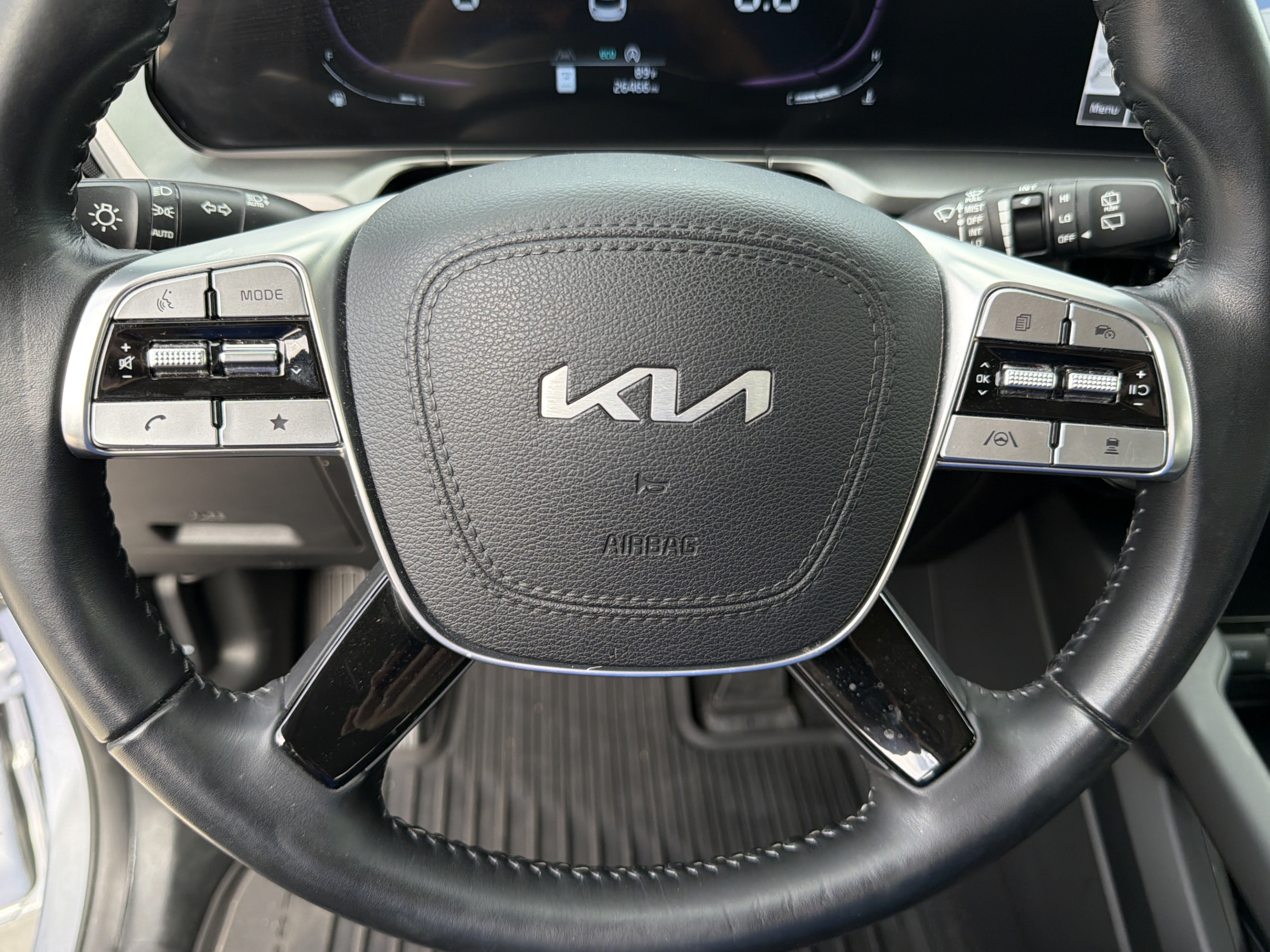 Certified 2024 Kia Telluride LX AWD/4WD image 17