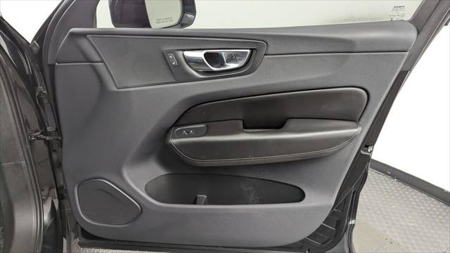 Used 2019 Volvo XC60 T5 Momentum w/ Premium Package FWD image 22