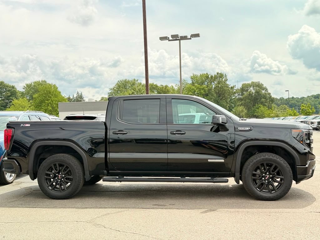 Used 2024 GMC Sierra 1500 Elevation w/ Elevation Premium Package AWD/4WD image 24