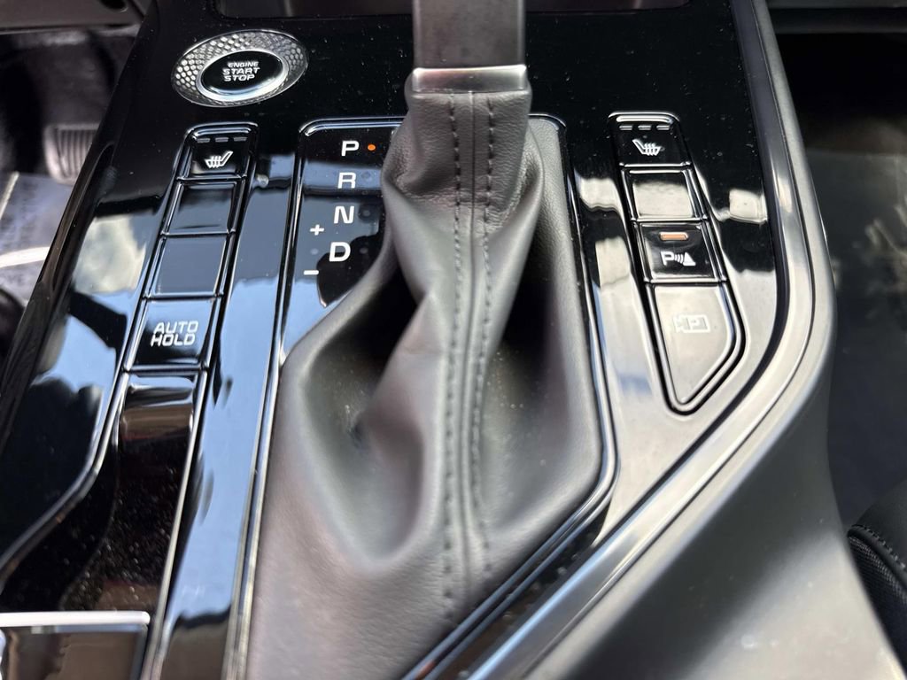 Used 2023 Kia Niro EX image 35