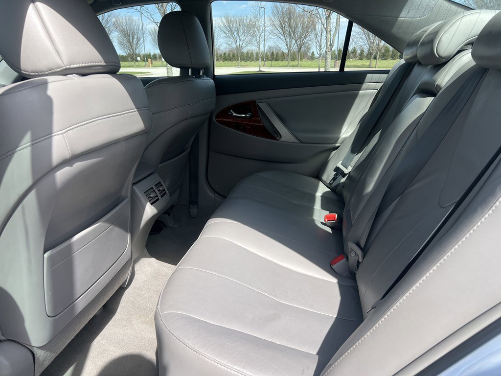 Used 2010 Toyota Camry Hybrid image 15