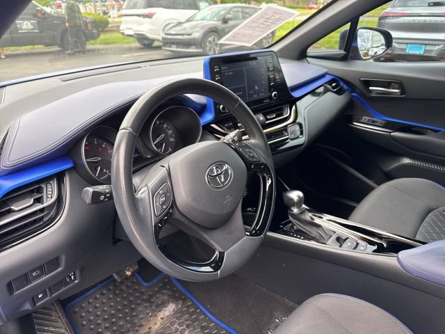 Used 2021 Toyota C-HR XLE FWD image 9