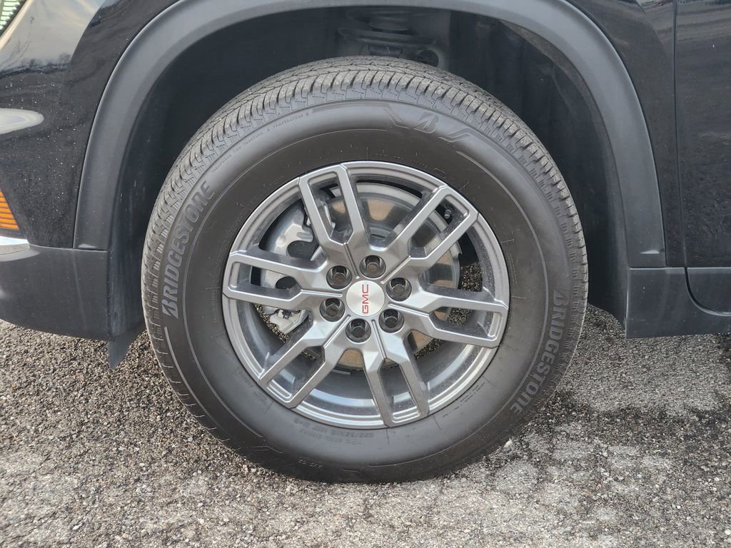 Used 2025 GMC Acadia Elevation image 13