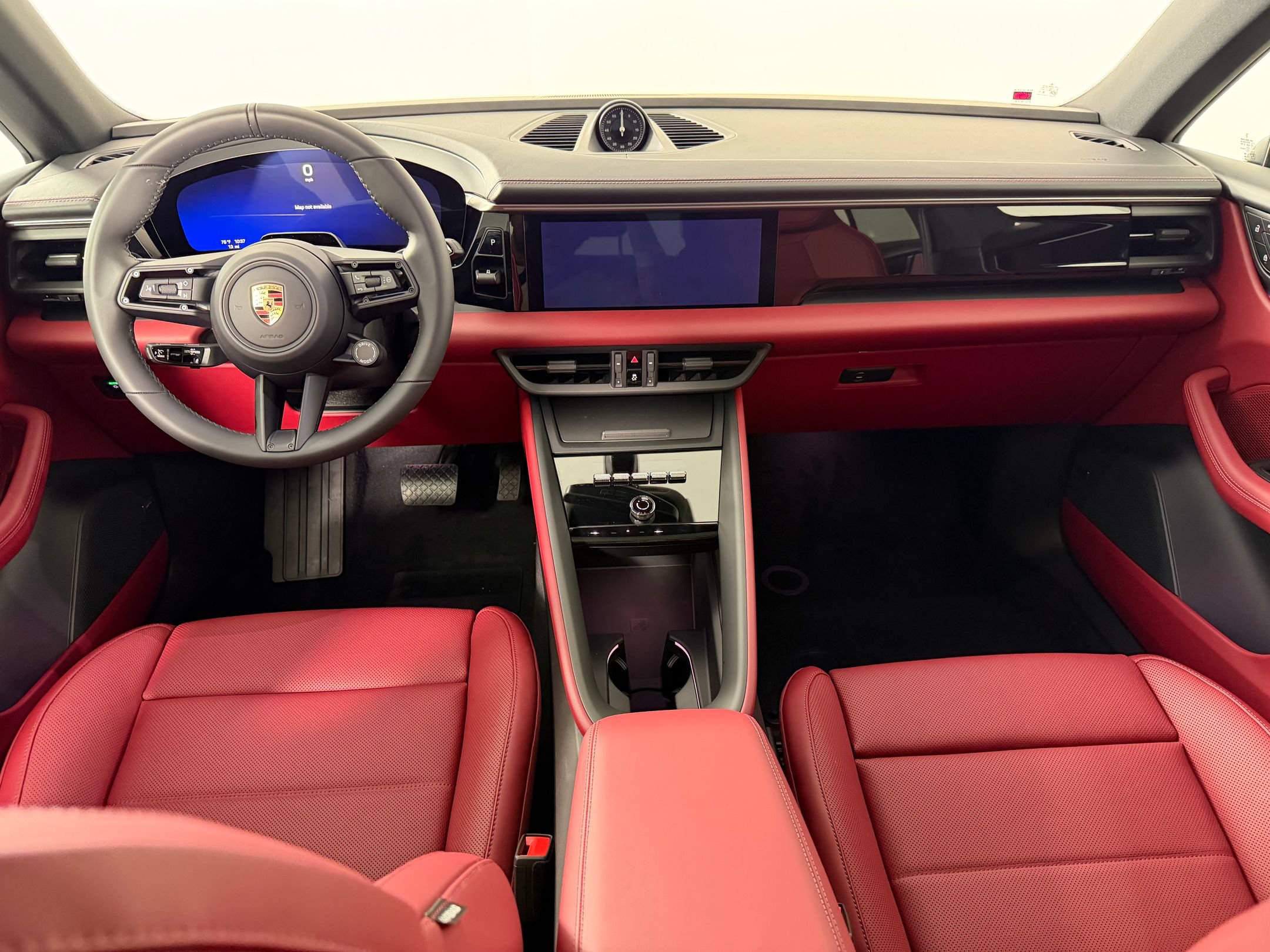 Certified 2026 Porsche Macan Electric RWD image 20