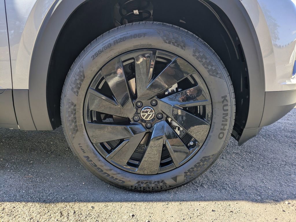 New 2026 Volkswagen Atlas Cross Sport SE image 11