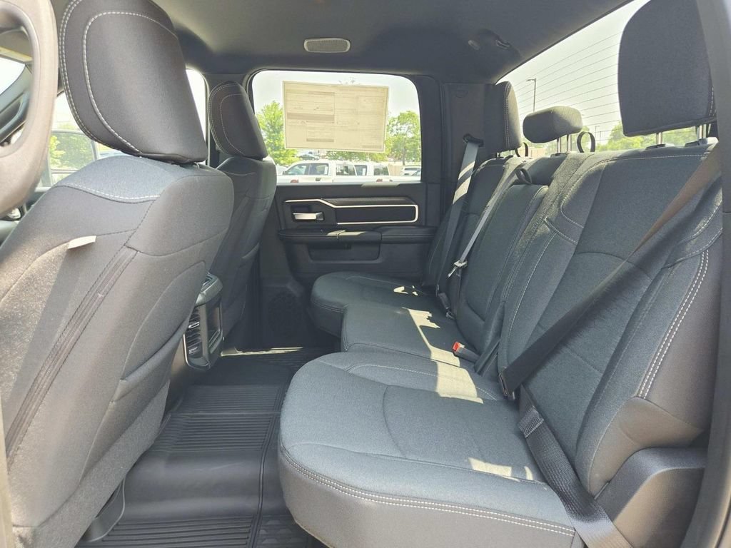 New 2026 RAM 2500 Big Horn AWD/4WD image 17