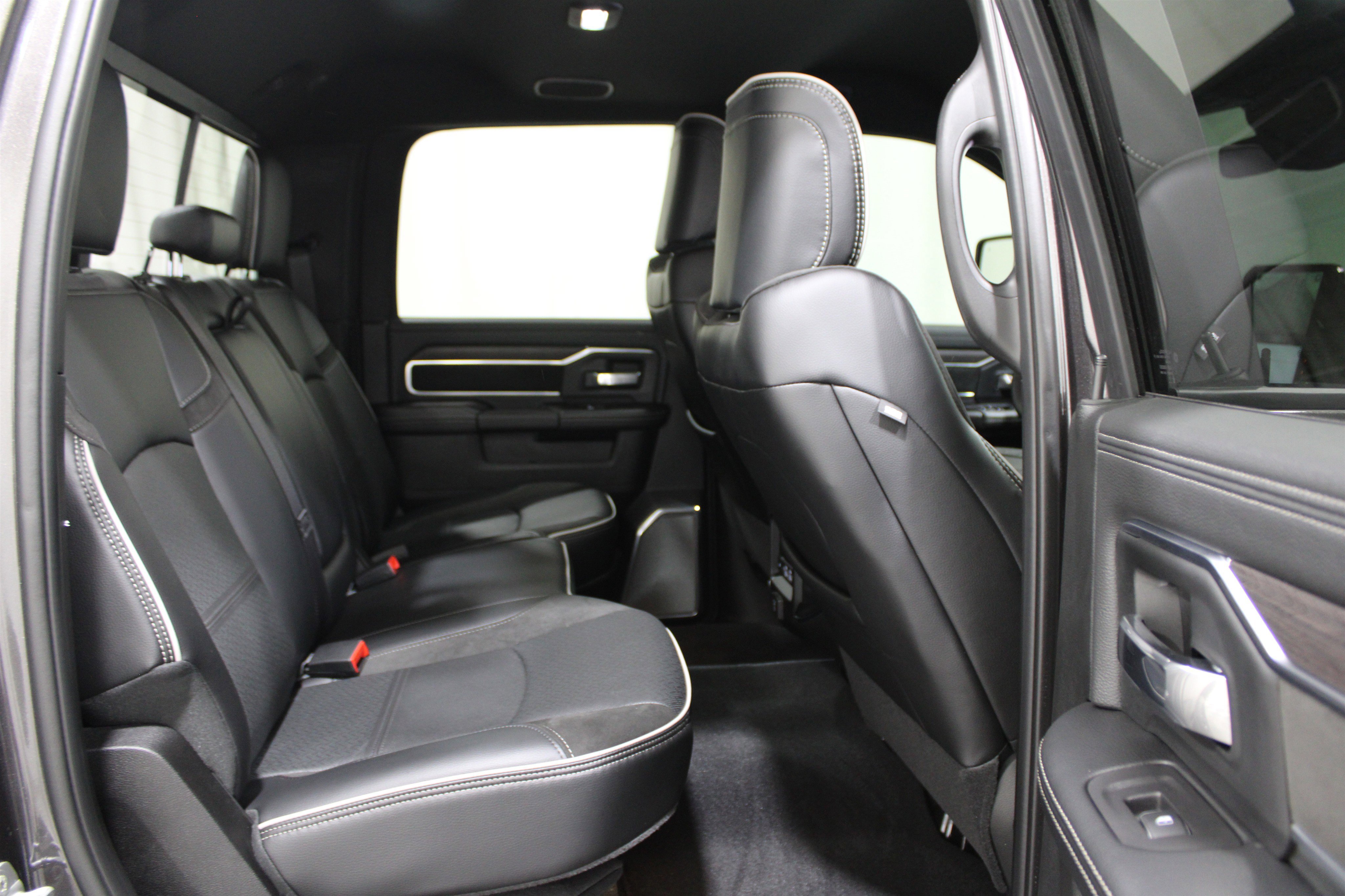 Used 2025 RAM 2500 Laramie image 37