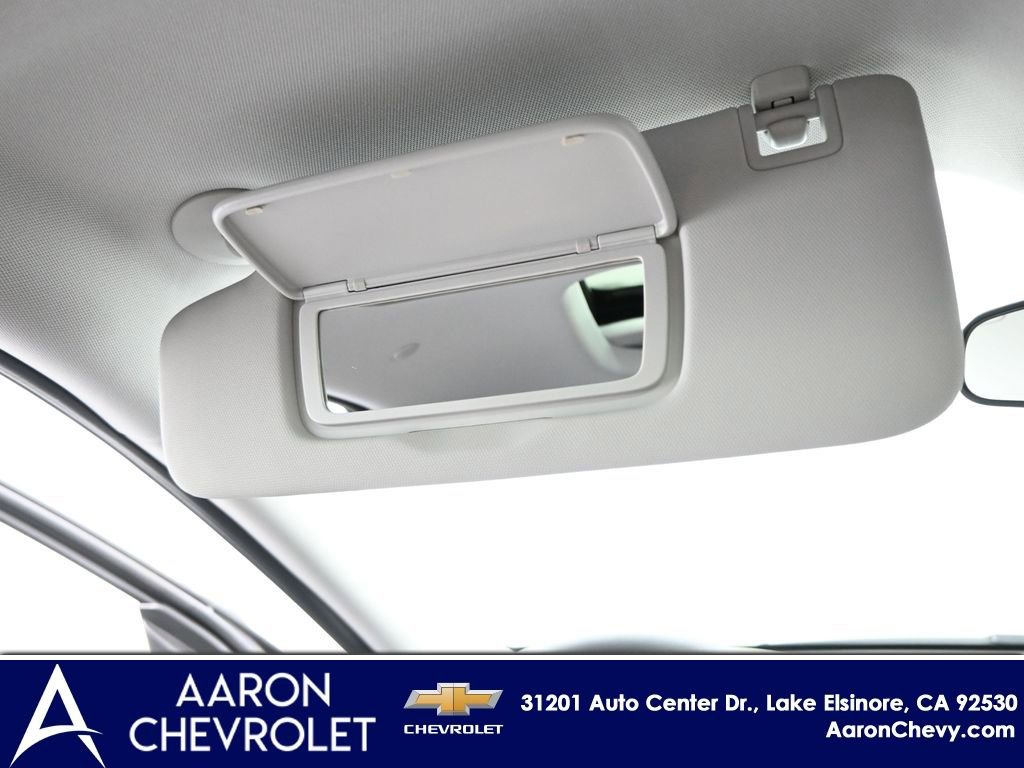 New 2026 Chevrolet Trax LT w/ Sunroof Package FWD image 25