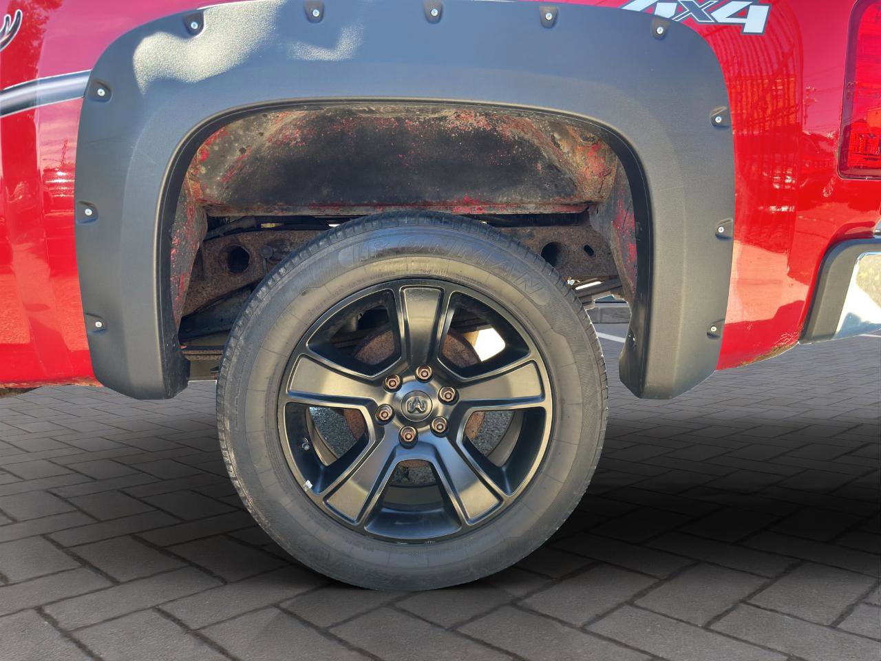 Used 2012 Chevrolet Silverado 1500 LT image 23