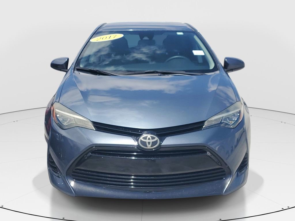 Used 2017 Toyota Corolla LE FWD image 2