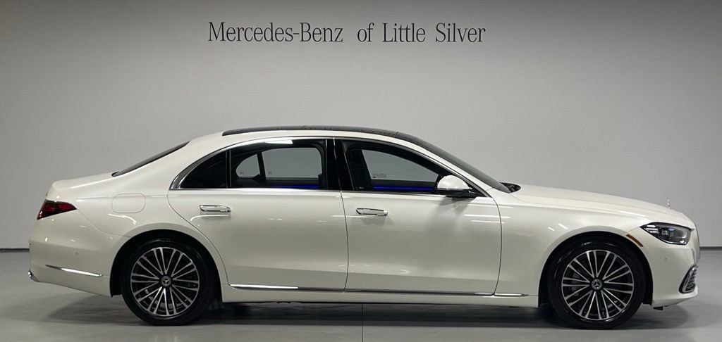 Used 2023 Mercedes-Benz S 580e 4MATIC Sedan w/ 3D Technology Package image 7