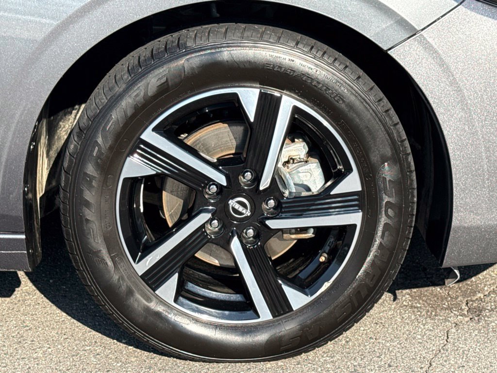 Certified 2024 Nissan Sentra SV FWD image 11