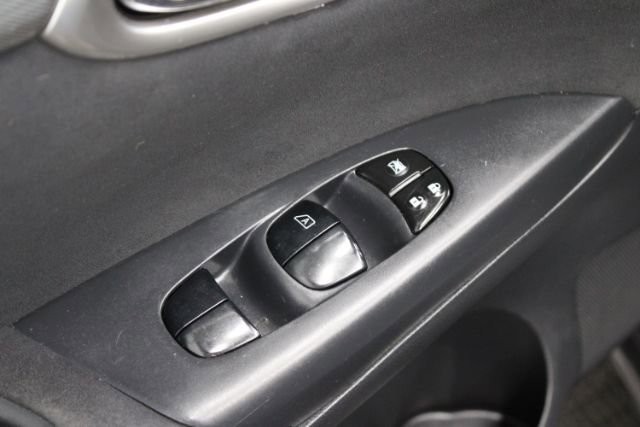 Used 2015 Nissan Sentra SR w/ Navigation Package FWD image 8