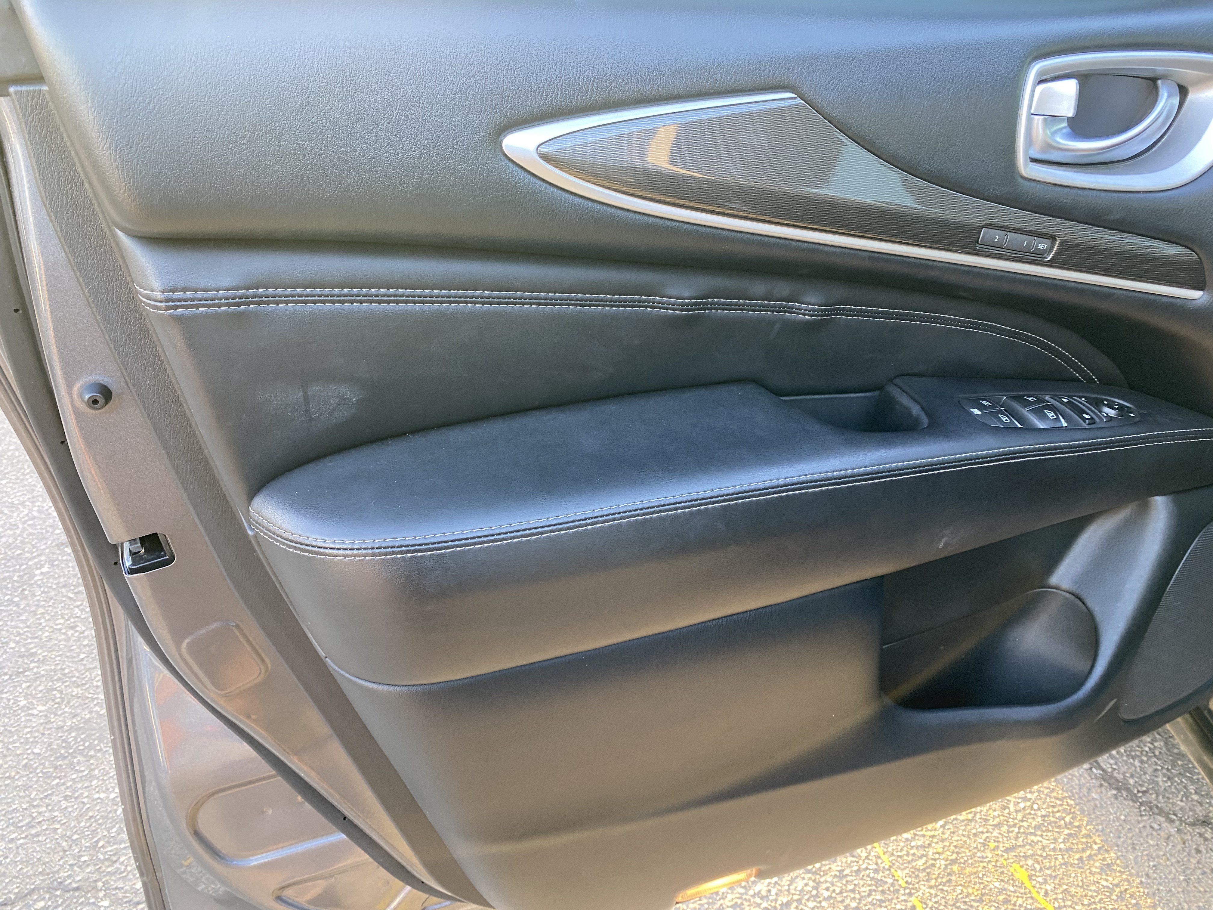 Used 2020 INFINITI QX60 Luxe AWD/4WD image 12