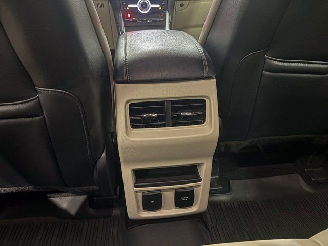 Used 2019 Ford Edge Titanium w/ Cold Weather Package image 22