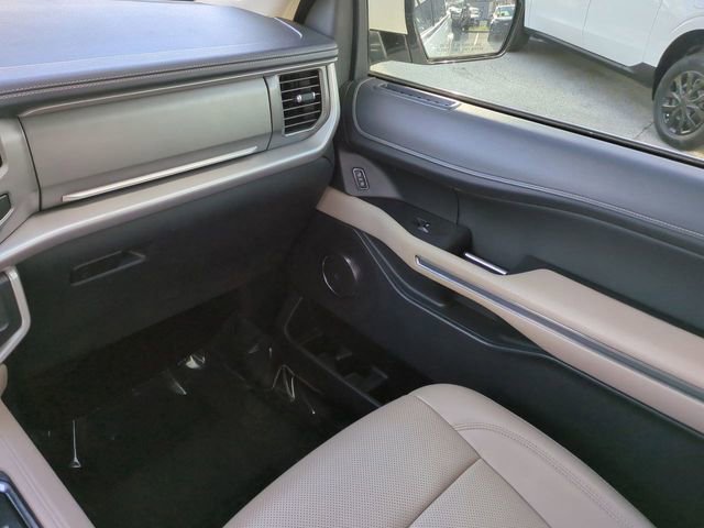 Certified 2022 Ford Expedition Max XLT RWD image 17