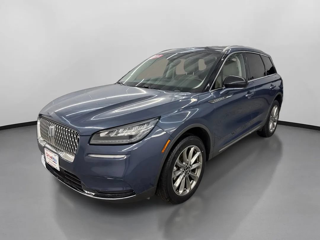 Used 2022 Lincoln Corsair AWD w/ Premium Package image 4