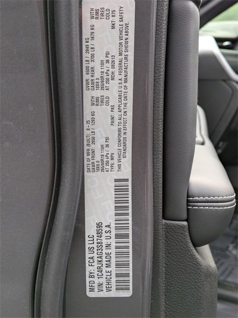 New 2025 Jeep Grand Cherokee L Laredo w/ Luxury Tech Group I image 32