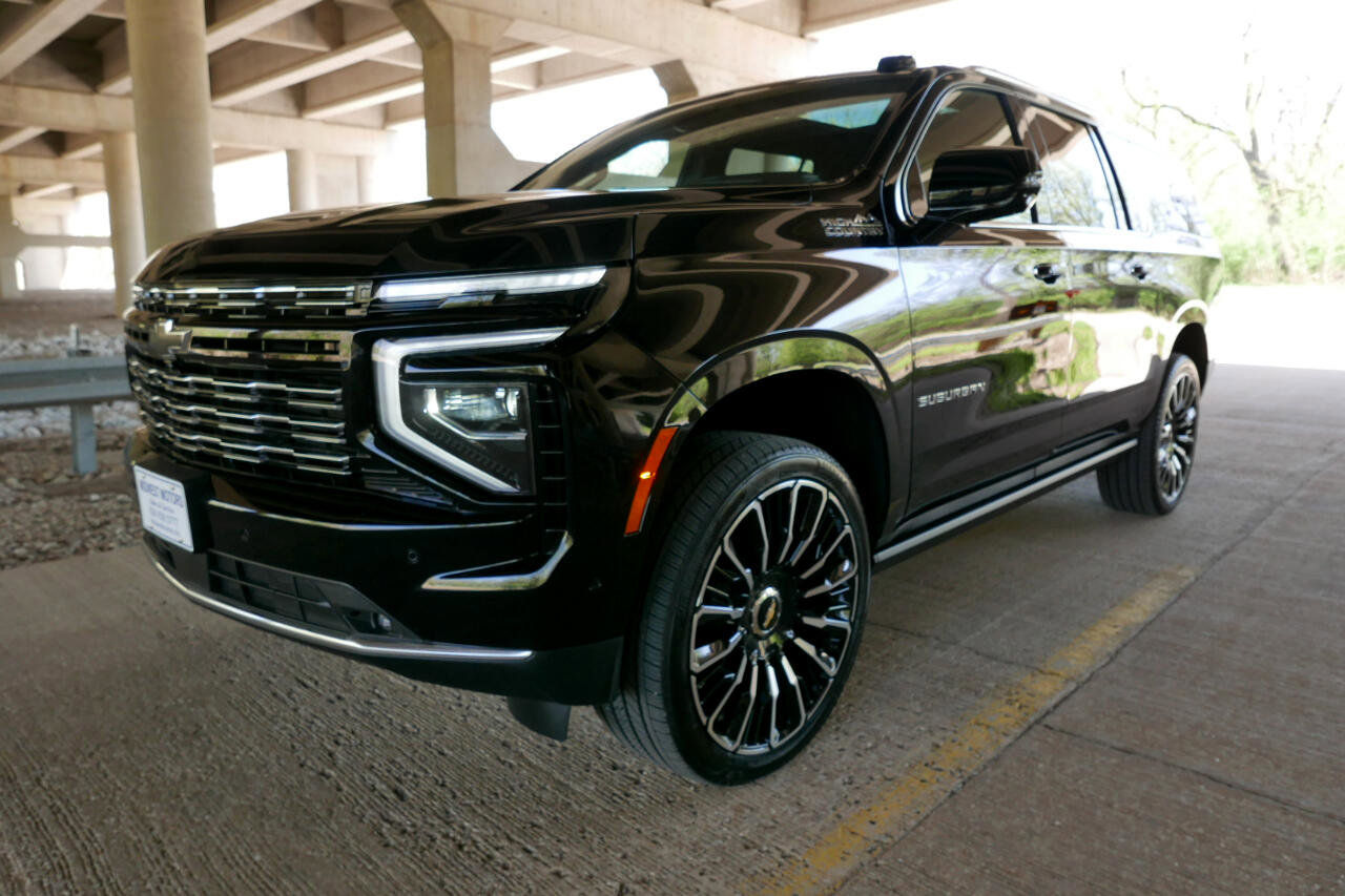 Used 2025 Chevrolet Suburban High Country image 48