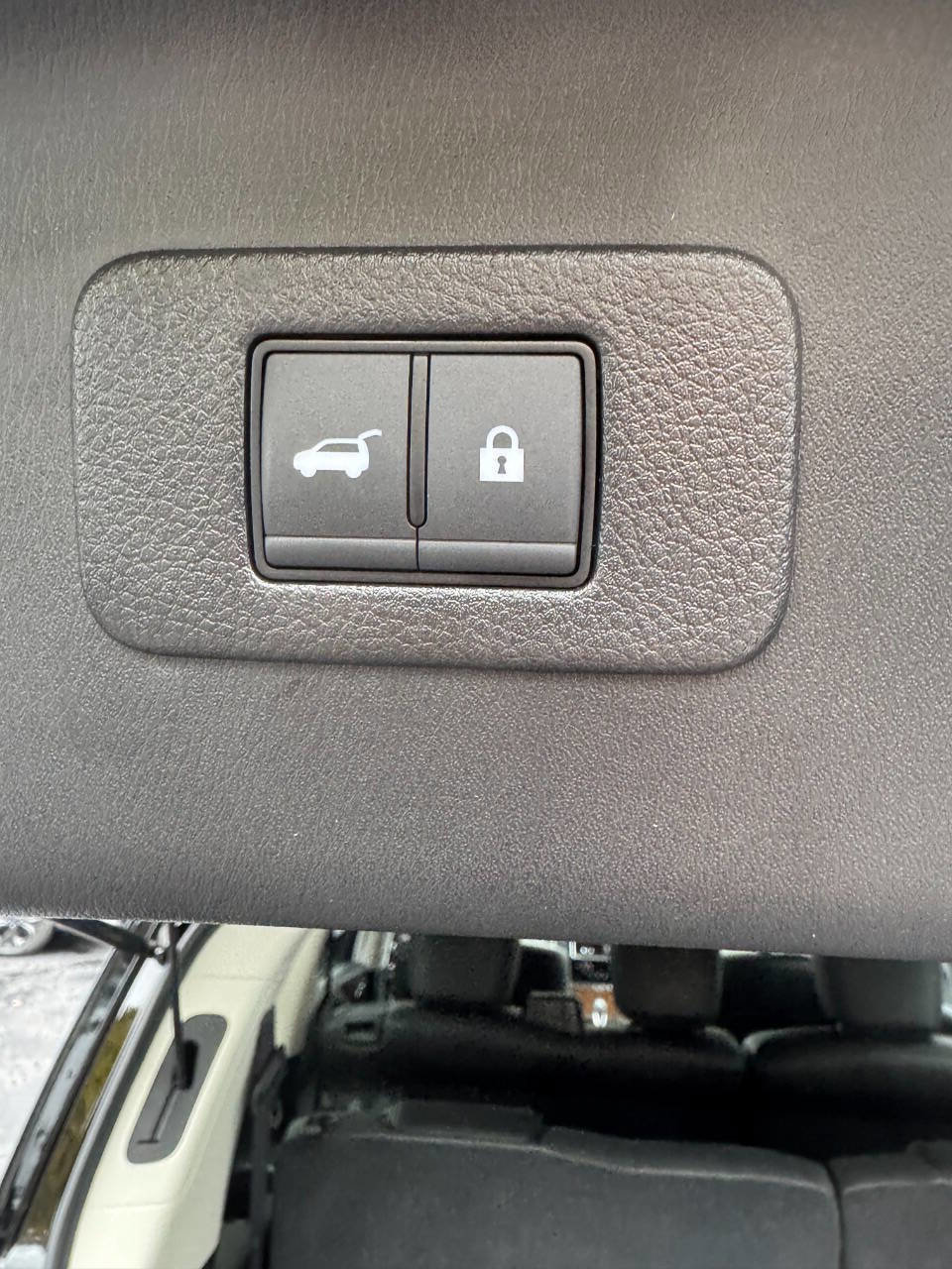 Used 2024 Nissan Armada SL w/ Cargo Package image 27