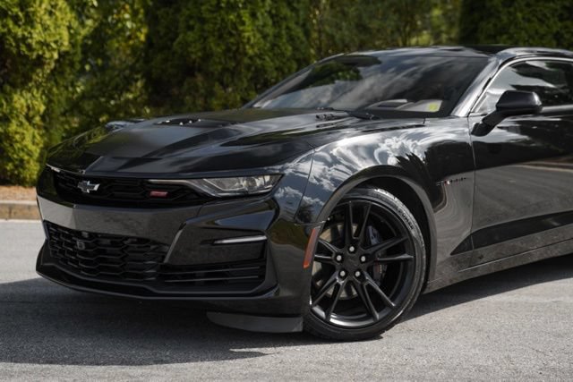 Used 2024 Chevrolet Camaro SS RWD image 3