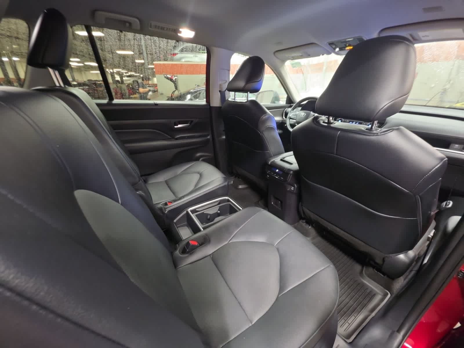 Used 2026 Toyota Grand Highlander AWD image 22