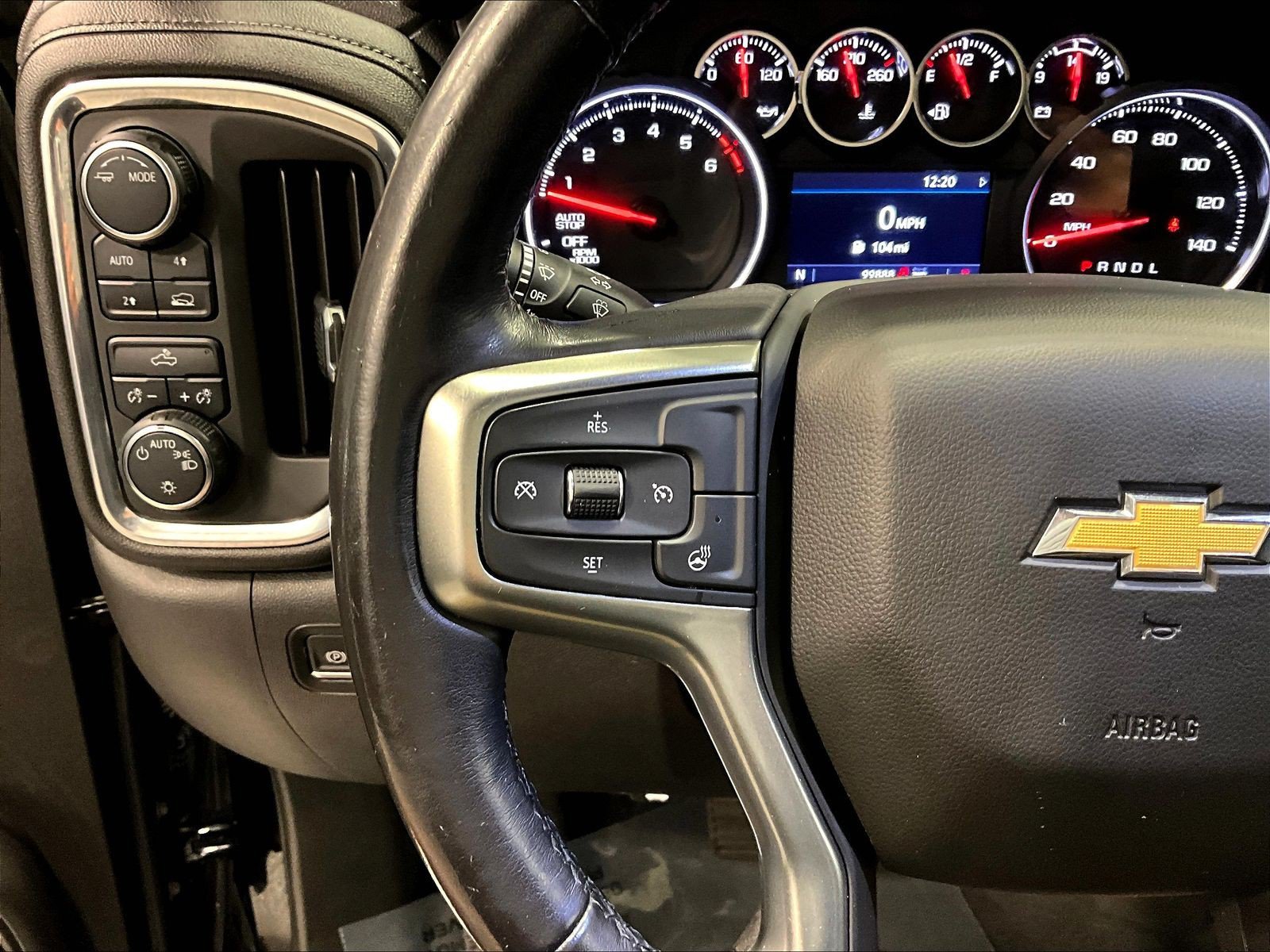 Used 2021 Chevrolet Silverado 1500 LT w/ Bed Protection Package AWD/4WD image 12