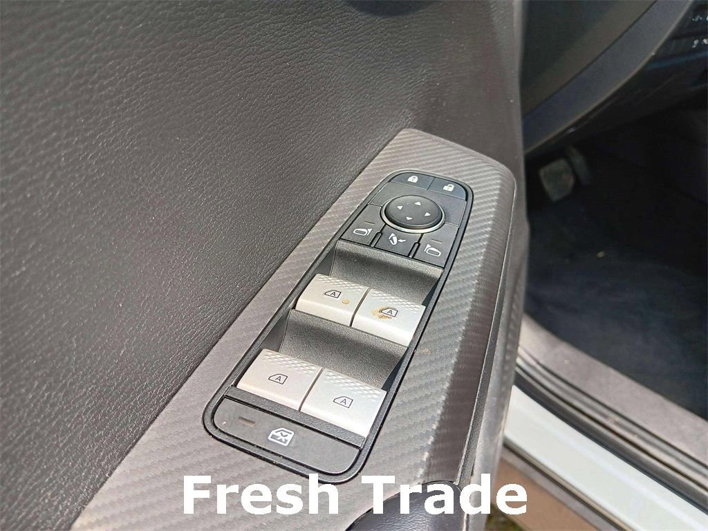 Used 2023 Mitsubishi Outlander SE image 48