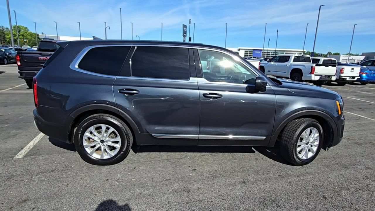 Used 2020 Kia Telluride LX FWD image 11