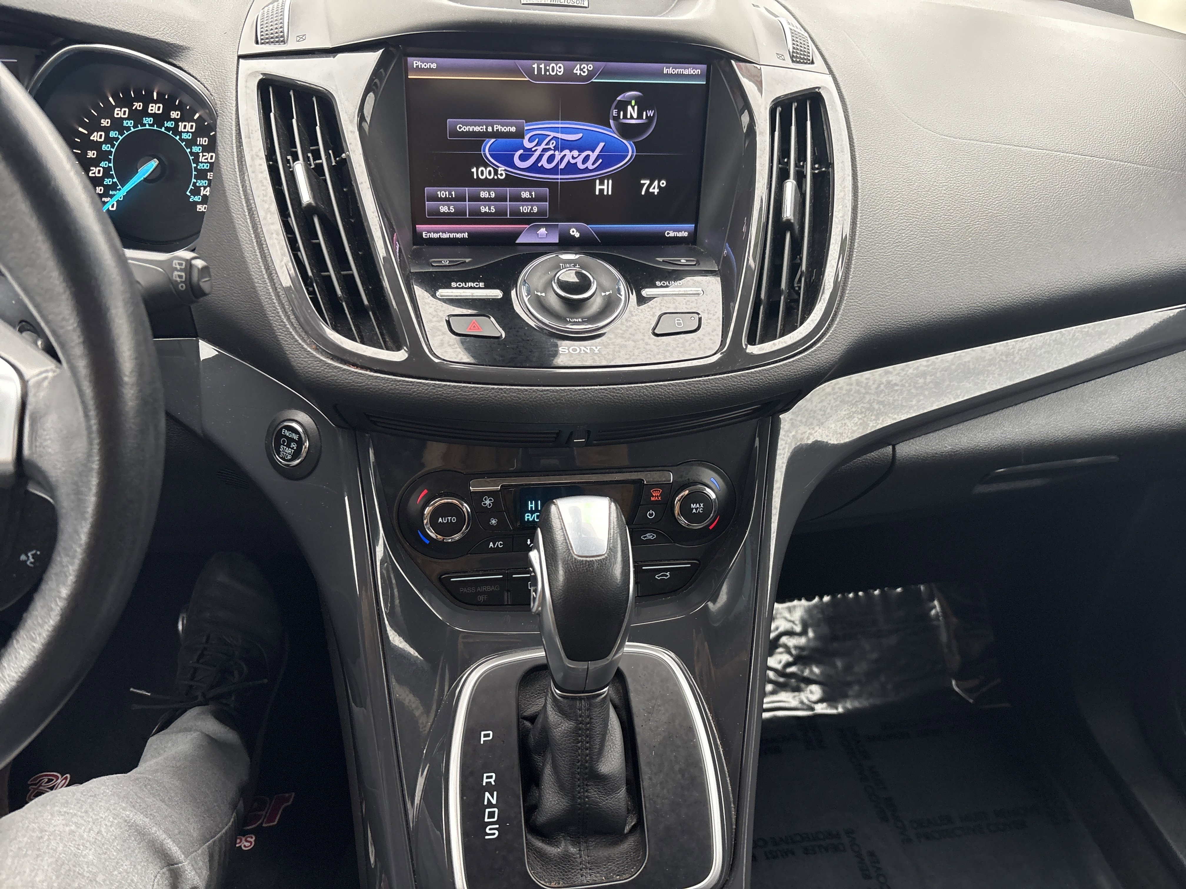 Used 2013 Ford Escape Titanium image 30