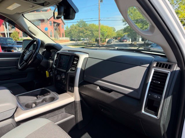 Used 2020 RAM 1500 Classic SLT w/ Luxury Group RWD image 23
