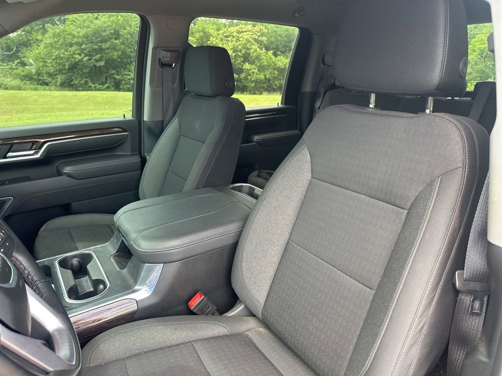 Used 2025 GMC Sierra 3500 SLE w/ SLE Convenience Package AWD/4WD image 9